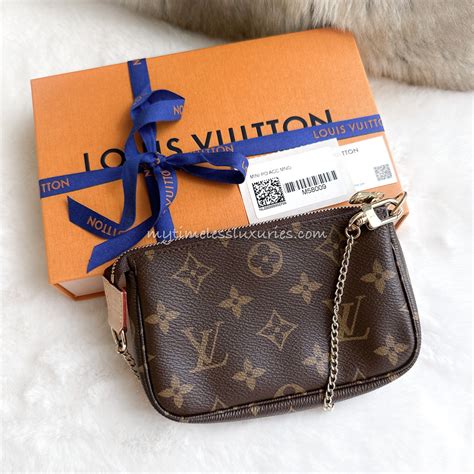 louis vuitton butta la merce invenduta|louis vuitton mini pochette.